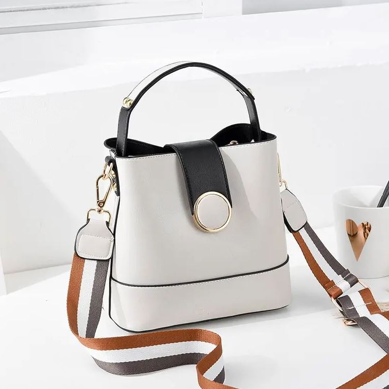 What Materials Are Used in High-Quality First Copy&nbsp;Bags?